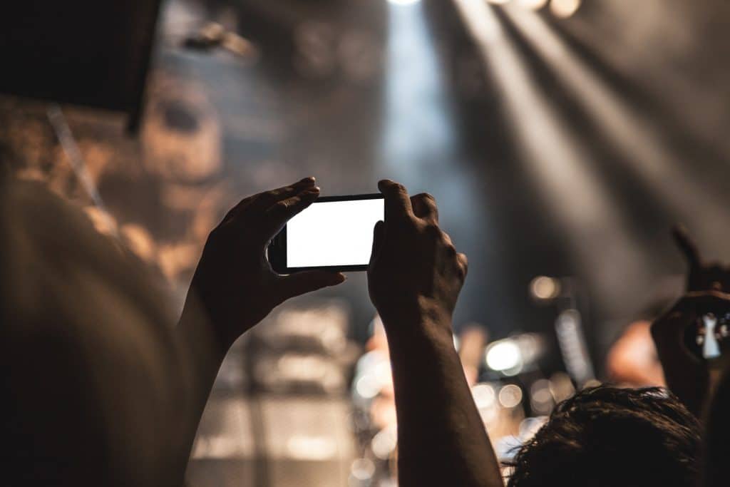 How to make effective use of live video on social media platforms